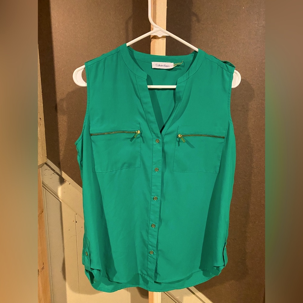 Calvin Klein sleeveless collared blouse size Small